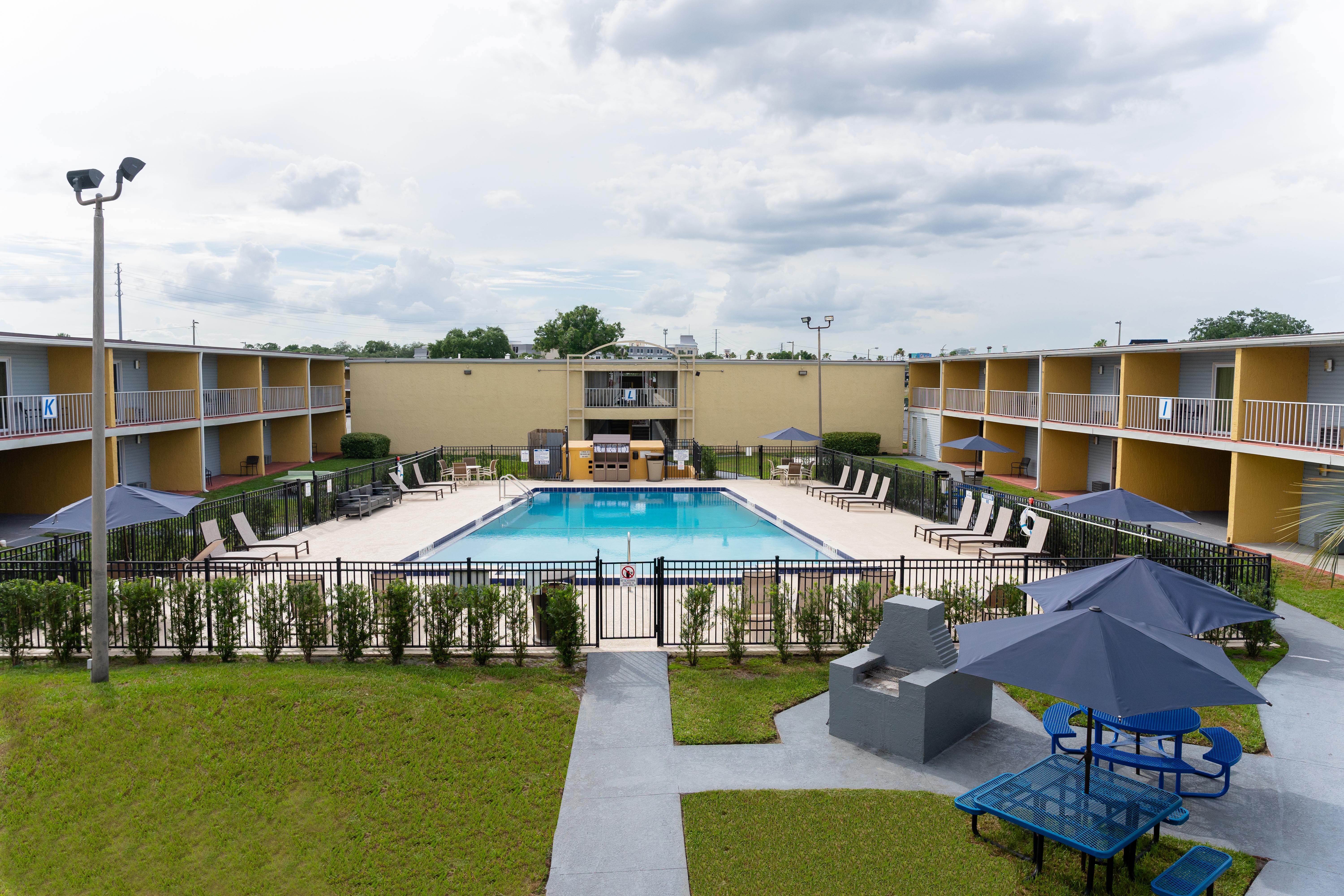 Celebration Suites Dış mekan fotoğraf